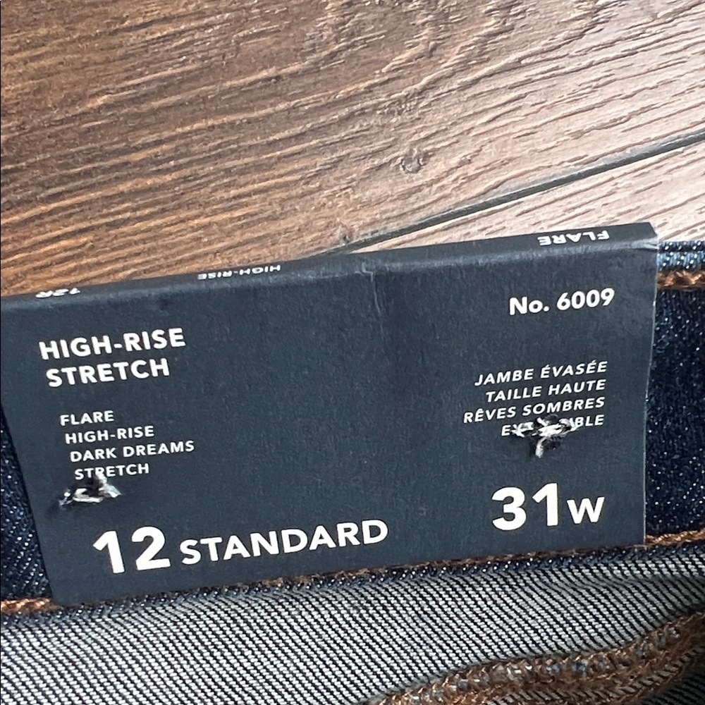 American Eagle Outfitters Dark Blue Flare Jeans - Picture 4 of 6
